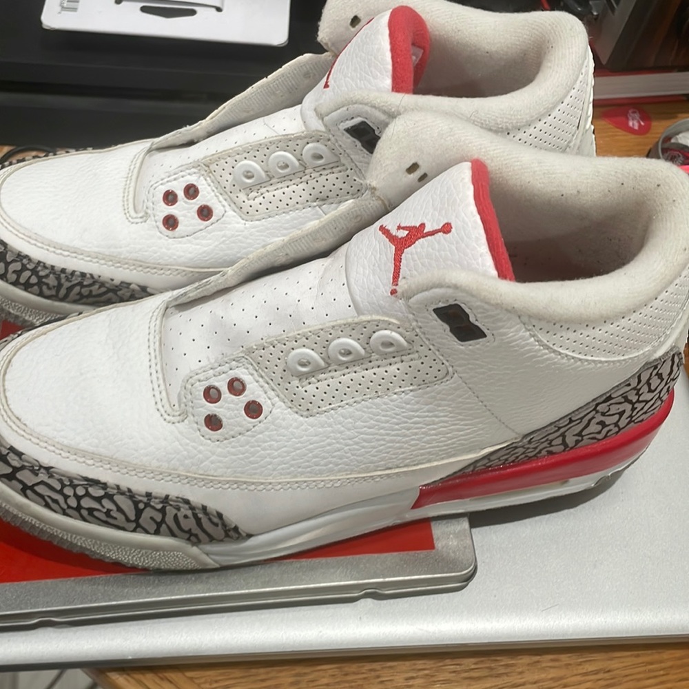 Jordan 3 Hall Of Fames Size 7Y